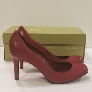 Gianni Bini Red heels